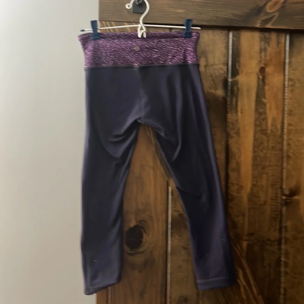 Lululemon - Picture 4 of 5